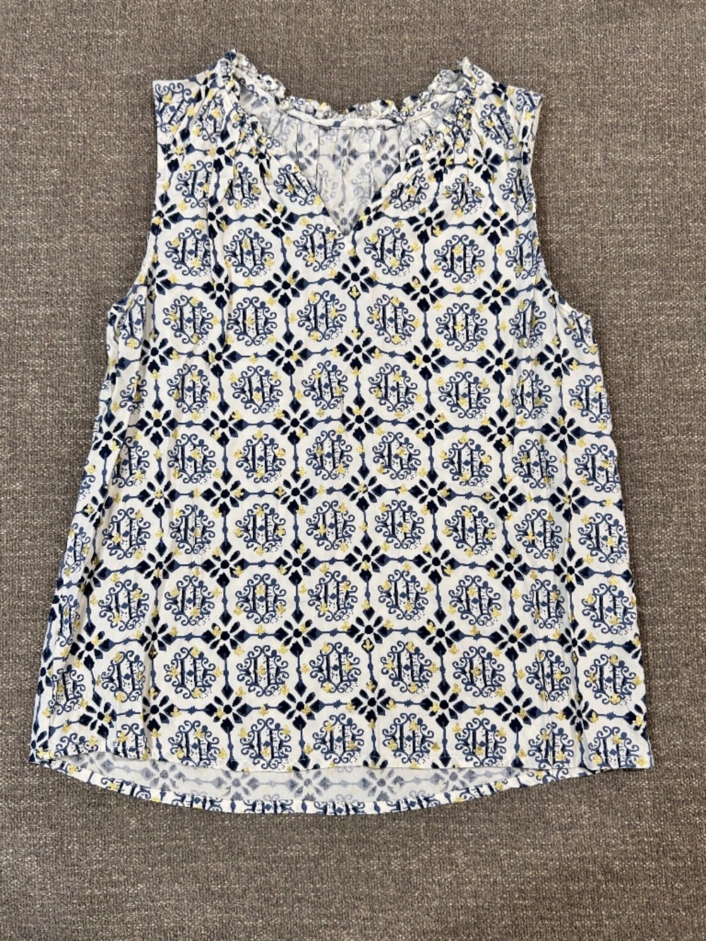 🎃Cute Sleeveless Shimmery Top